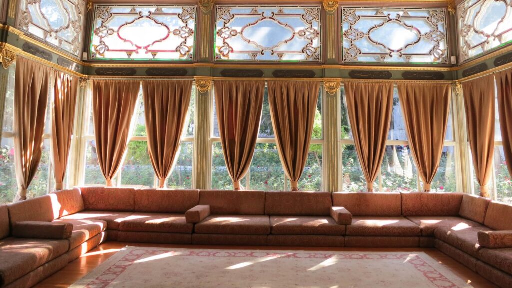 Arabian furniture design